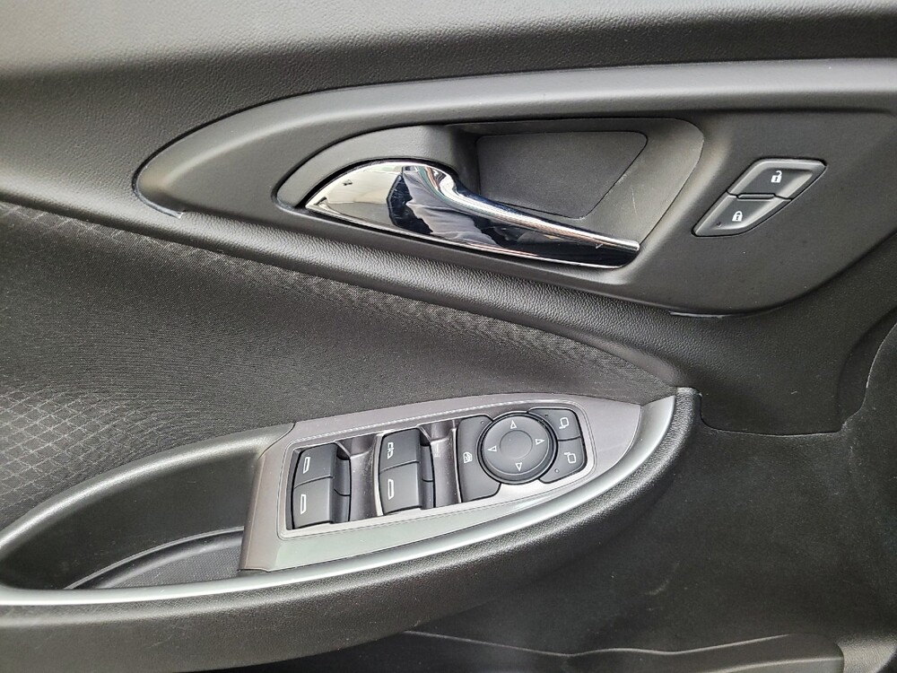 2023 Chevrolet Malibu in Plymouth Meeting, PA 19462 - 18105619 26