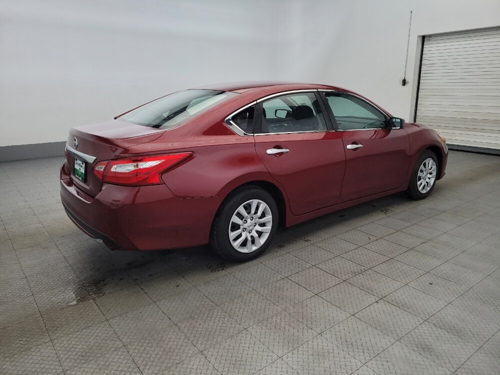 2017 Nissan Altima in Chesapeake, VA 23320 - 18105620 10