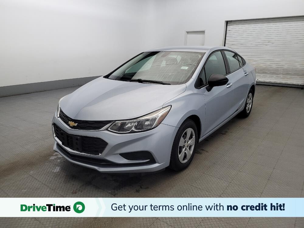 2018 Chevrolet Cruze in Newport News, VA 23601 - 18105621