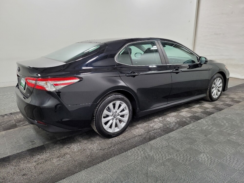 2018 Toyota Camry in Pittsburgh, PA 15236 - 18105622 10