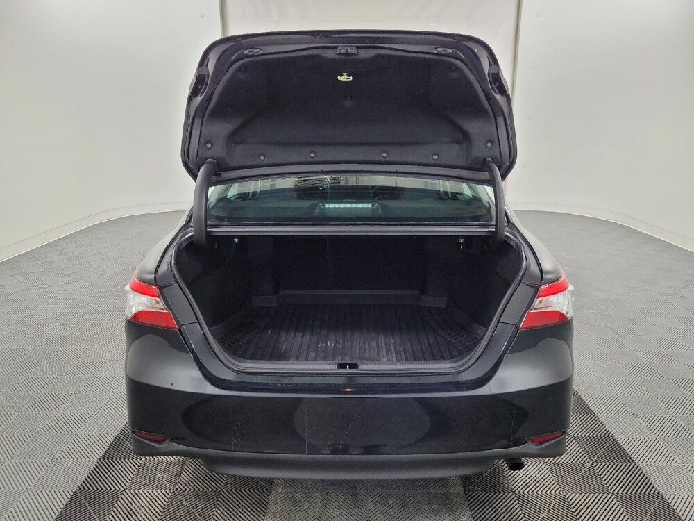 2018 Toyota Camry in Pittsburgh, PA 15236 - 18105622 29