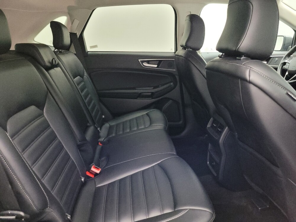 2024 Ford Edge in Midlothian, IL 60445 - 18105627 19