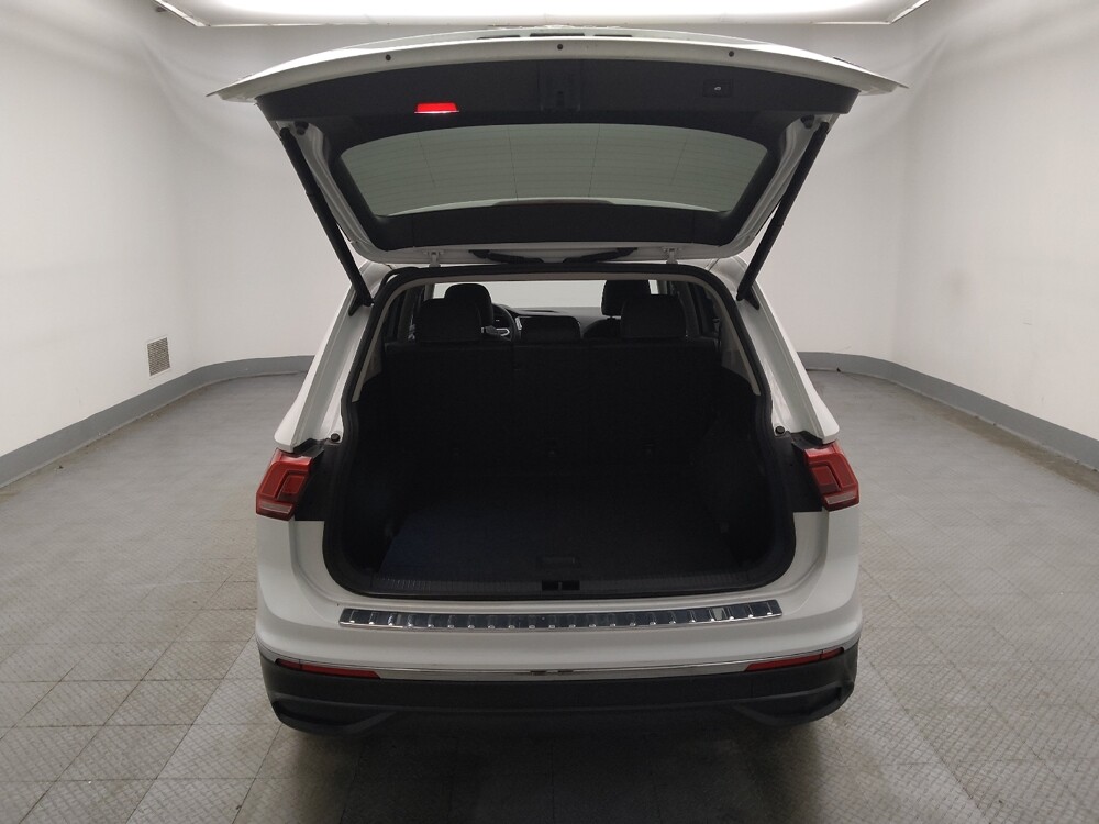 2022 Volkswagen Tiguan in Des Moines, IA 50310 - 18105628 29