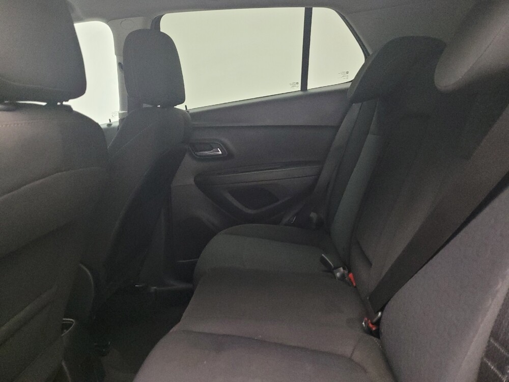 2020 Chevrolet Trax in St. Louis, MO 63125 - 18105637 18