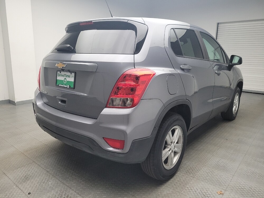 2020 Chevrolet Trax in St. Louis, MO 63125 - 18105637 9
