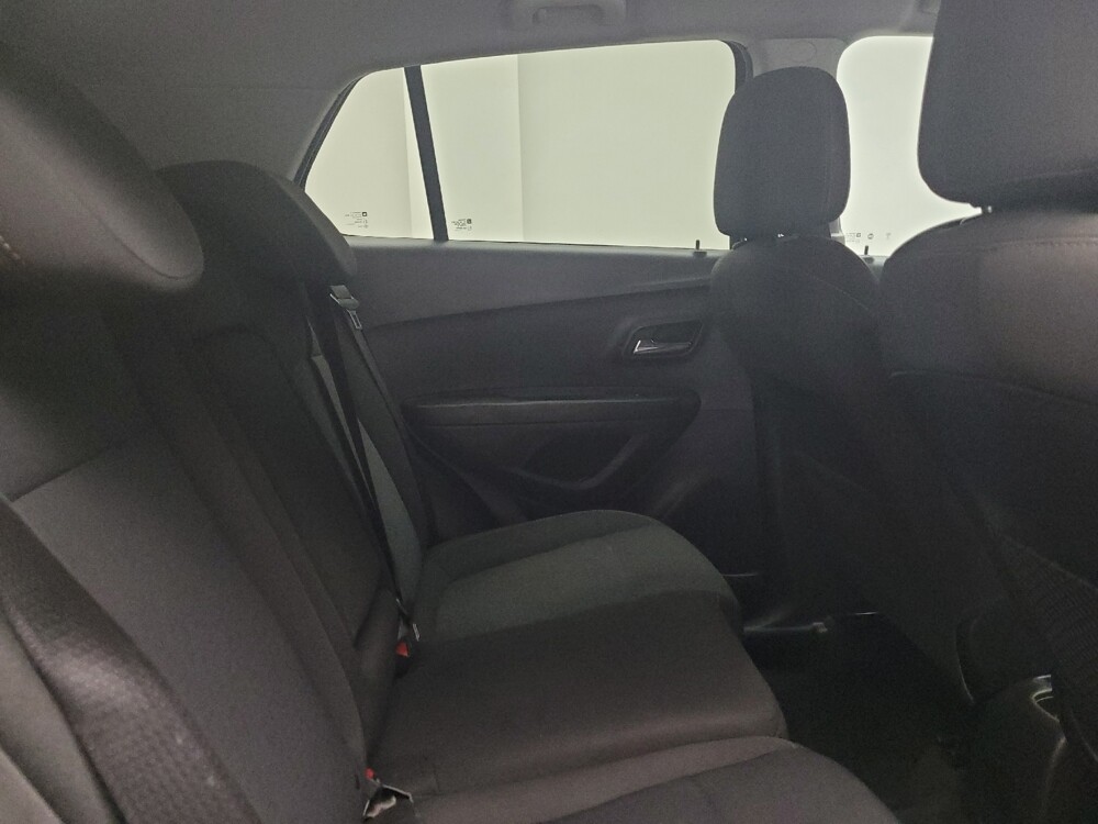 2020 Chevrolet Trax in St. Louis, MO 63125 - 18105637 19