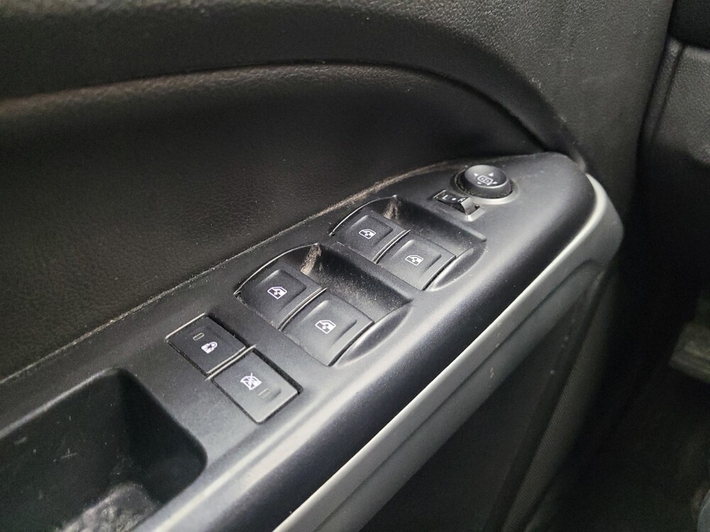 2015 Chevrolet Colorado in Eastpointe, MI 48021 - 18105639 27