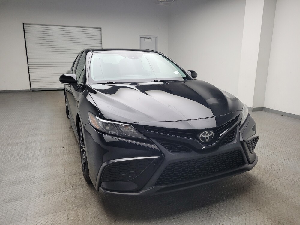 2021 Toyota Camry in Taylor, MI 48180 - 18105641 14