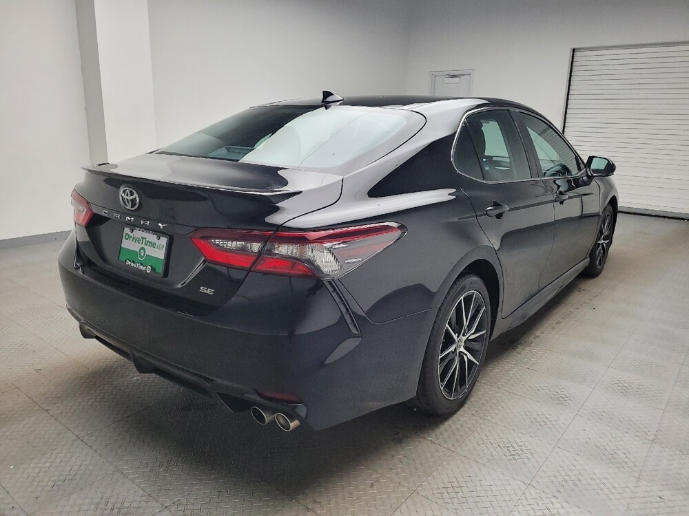 2021 Toyota Camry in Taylor, MI 48180 - 18105641 9