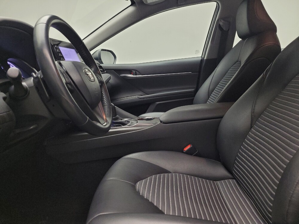 2021 Toyota Camry in Taylor, MI 48180 - 18105641 17