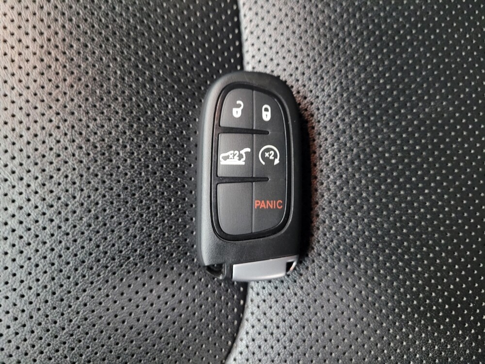 2019 Jeep Cherokee in Eastpointe, MI 48021 - 18105642 32