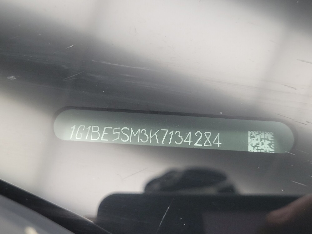 2019 Chevrolet Cruze in Highland, IN 46322 - 18105649 33