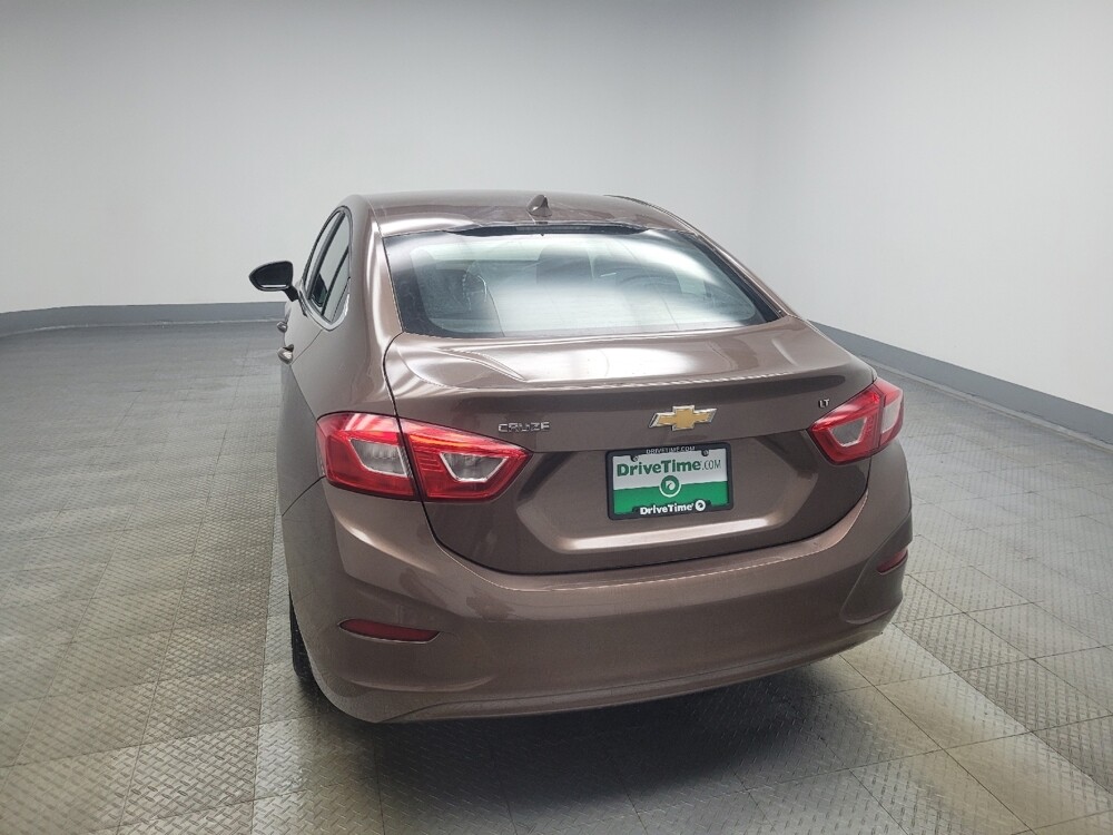 2019 Chevrolet Cruze in Highland, IN 46322 - 18105649 6