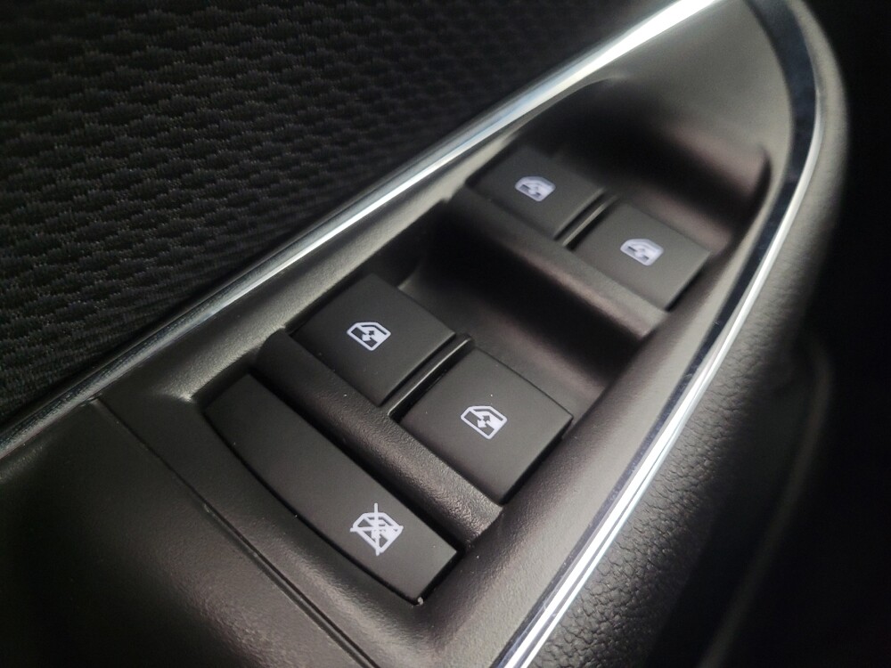 2019 Chevrolet Cruze in Highland, IN 46322 - 18105649 27