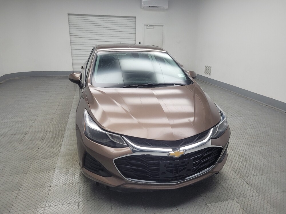 2019 Chevrolet Cruze in Highland, IN 46322 - 18105649 14