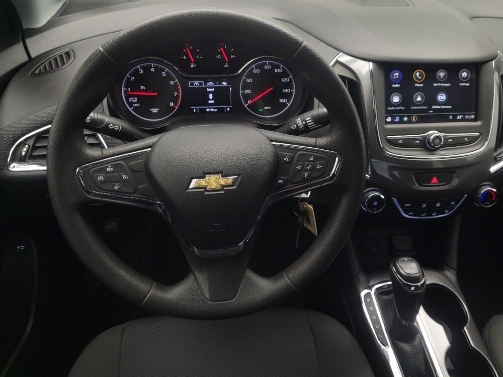2019 Chevrolet Cruze in Highland, IN 46322 - 18105649 22