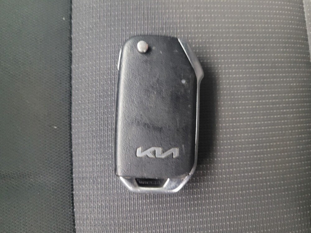 2024 Kia Niro in Memphis, TN 38128 - 18105657 32