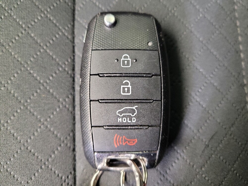 2020 Kia Sorento in Cincinnati, OH 45255 - 18105663 32