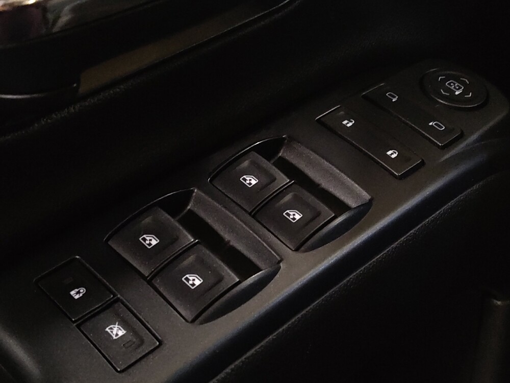 2018 Chevrolet Silverado 1500 in Orlando, FL 32808 - 18105664 27