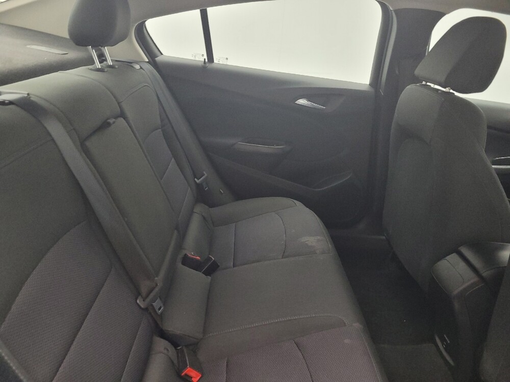 2018 Chevrolet Cruze in Greenville, SC 29607 - 18105674 19