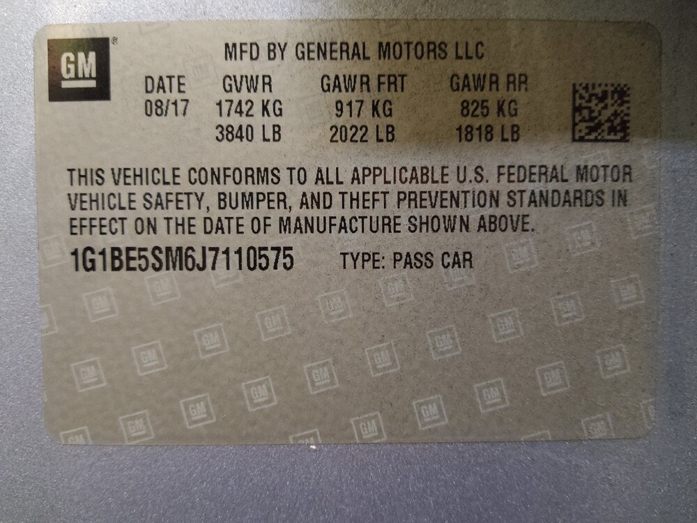 2018 Chevrolet Cruze in Greenville, SC 29607 - 18105674 33