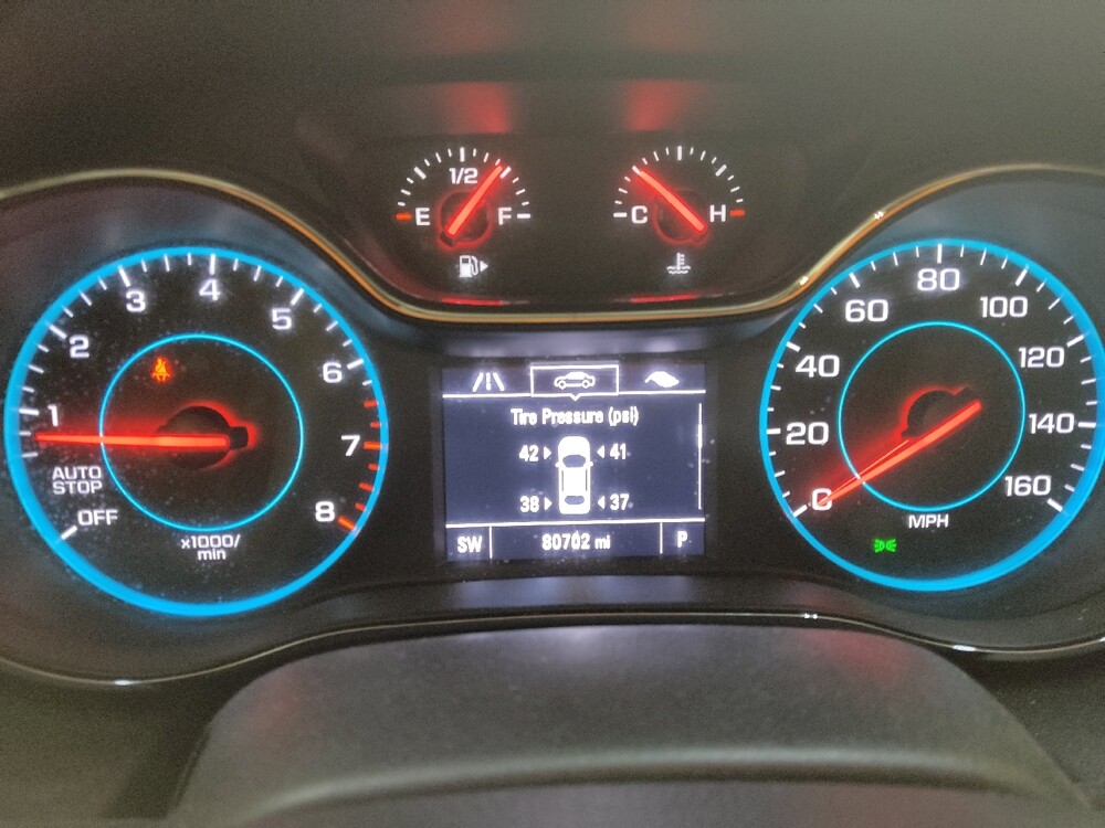 2018 Chevrolet Cruze in Greenville, SC 29607 - 18105674 23