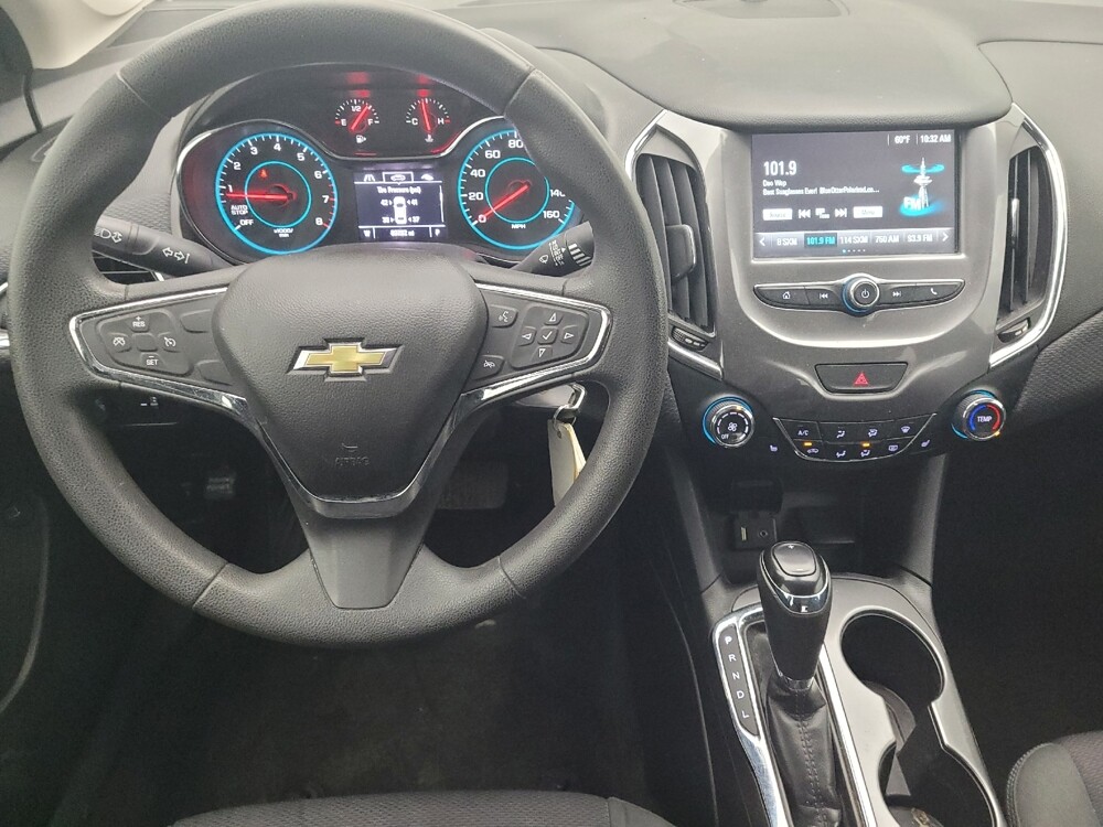 2018 Chevrolet Cruze in Greenville, SC 29607 - 18105674 22