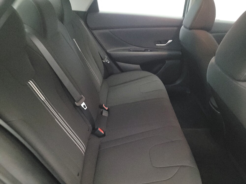 2023 Hyundai Elantra in Plymouth Meeting, PA 19462 - 18105676 19