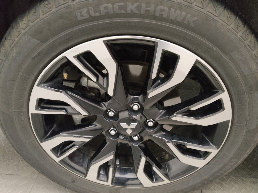 2018 Mitsubishi Outlander in Pelham, AL 35124 - 18105690 31