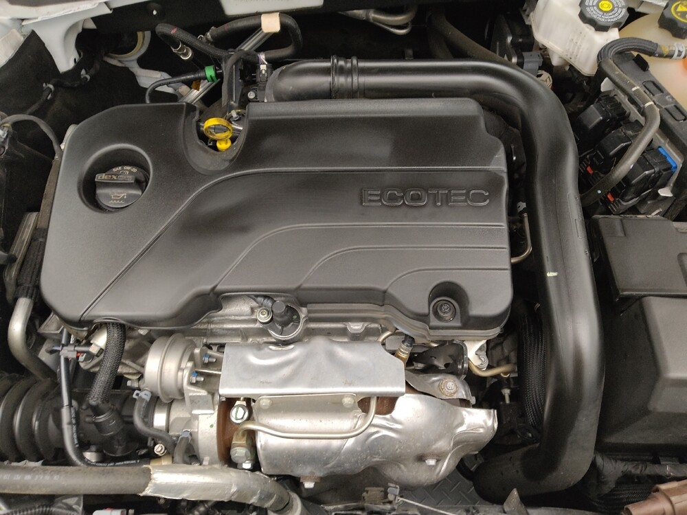 2024 Chevrolet Malibu in Wichita, KS 67207 - 18105692 30