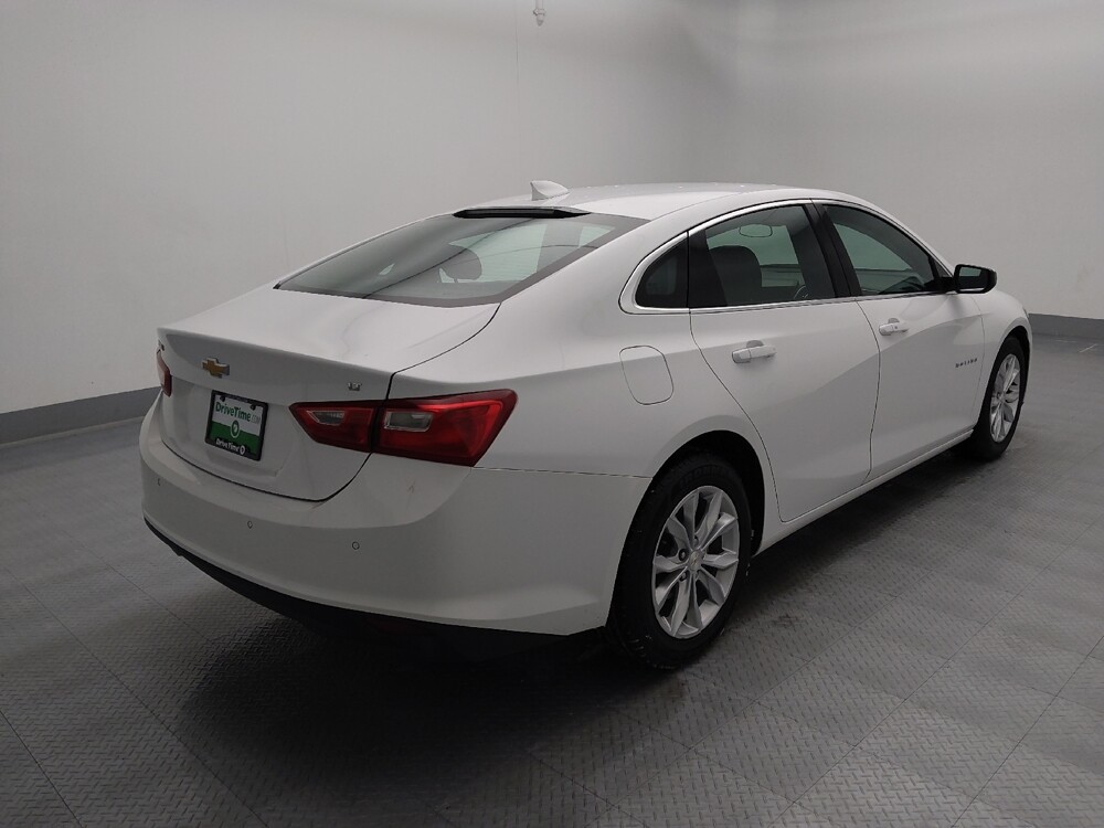 2024 Chevrolet Malibu in Wichita, KS 67207 - 18105692 9