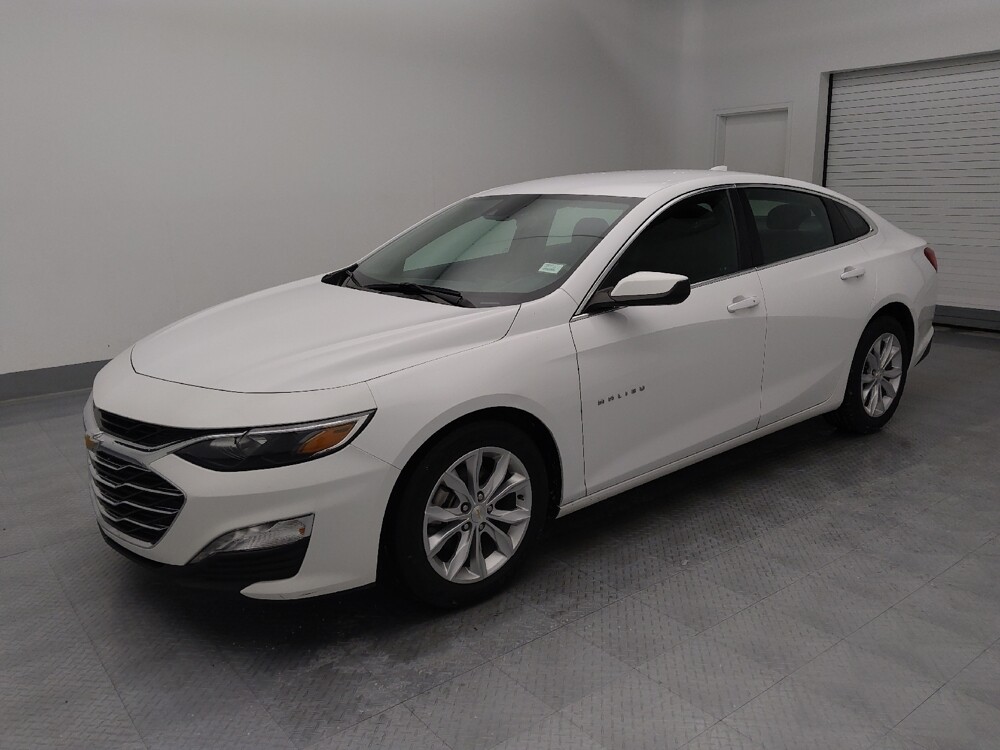 2024 Chevrolet Malibu in Wichita, KS 67207 - 18105692 2