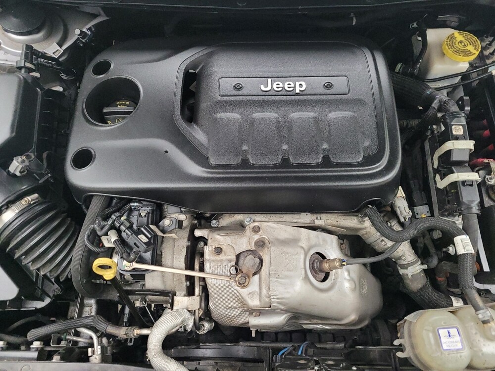 2019 Jeep Cherokee in Taylor, MI 48180 - 18105713 30