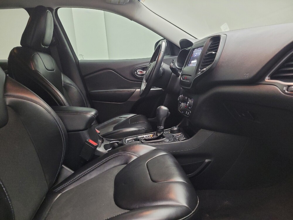 2019 Jeep Cherokee in Taylor, MI 48180 - 18105713 21