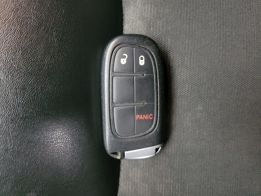 2019 Jeep Cherokee in Taylor, MI 48180 - 18105713 32