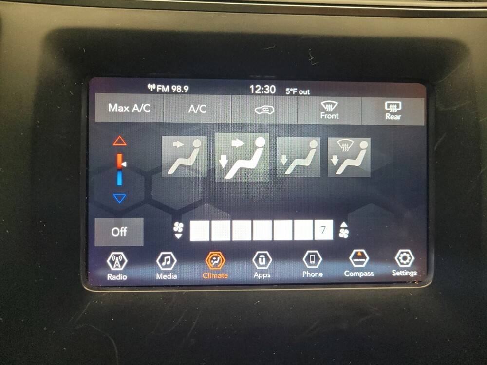 2019 Jeep Cherokee in Taylor, MI 48180 - 18105713 25