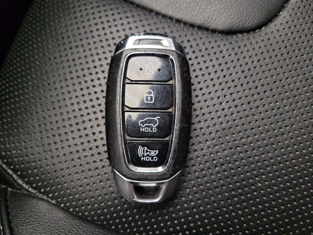 2019 Hyundai Santa Fe in Montclair, CA 91763 - 18105724 32