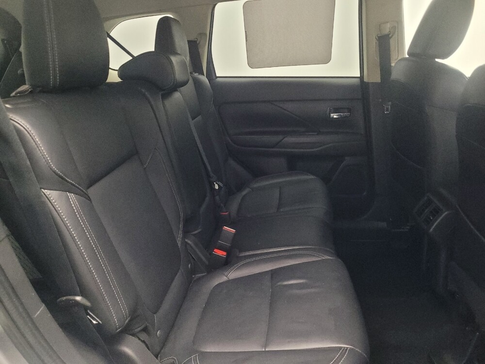 2020 Mitsubishi Outlander in Jackson, MS 39211 - 18105725 19