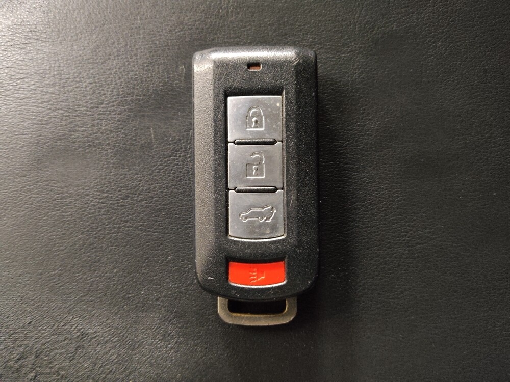 2020 Mitsubishi Outlander in Jackson, MS 39211 - 18105725 32