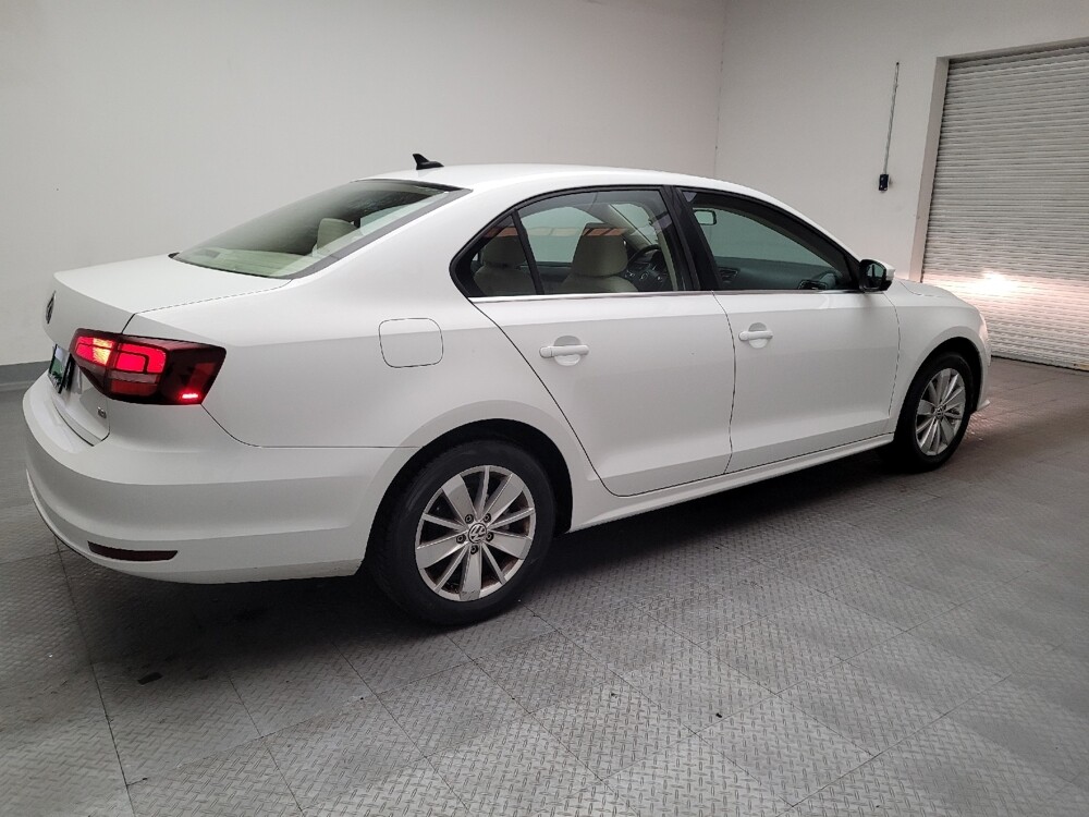 2016 Volkswagen Jetta in Riverside, CA 92504 - 18105727 10