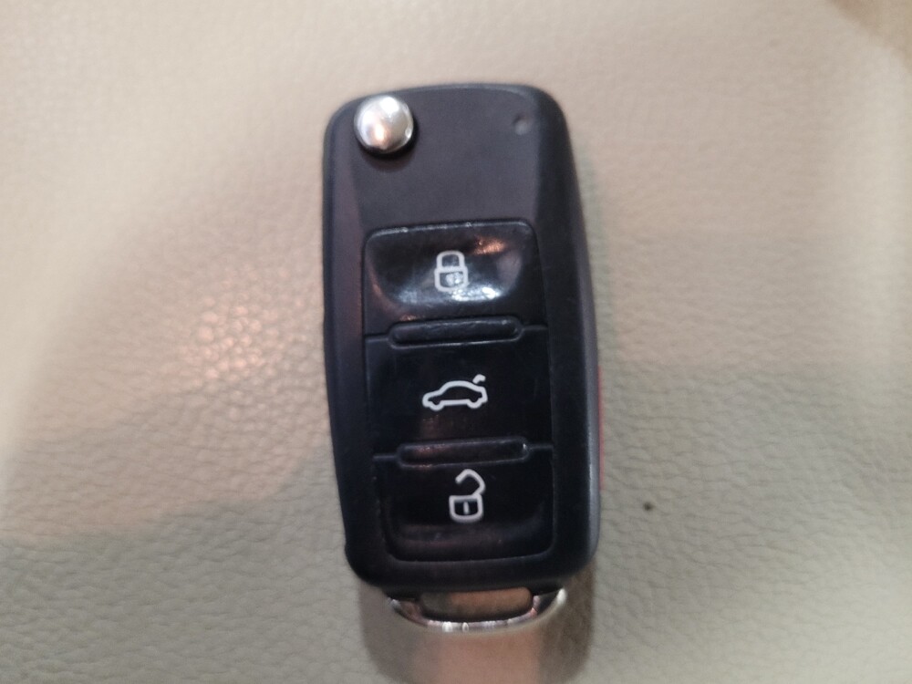 2016 Volkswagen Jetta in Riverside, CA 92504 - 18105727 32