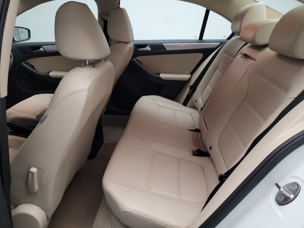 2016 Volkswagen Jetta in Riverside, CA 92504 - 18105727 18