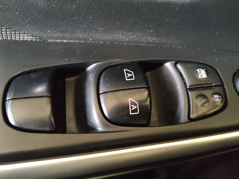 2019 Nissan Kicks in Charleston, SC 29414 - 18105734 27