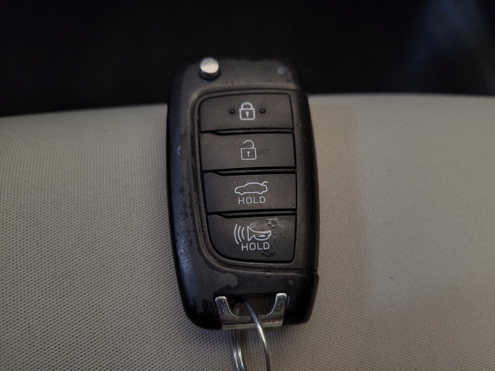 2023 Hyundai Sonata in Cincinnati, OH 45255 - 18105740 32