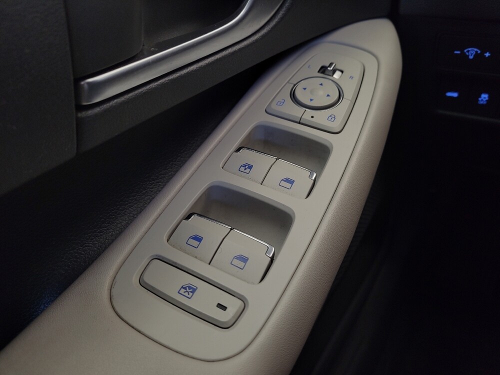 2023 Hyundai Sonata in Cincinnati, OH 45255 - 18105740 33