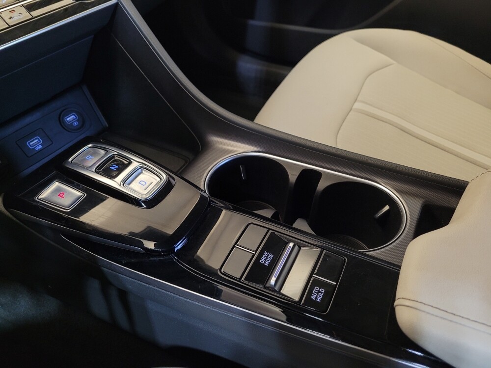 2023 Hyundai Sonata in Cincinnati, OH 45255 - 18105740 26