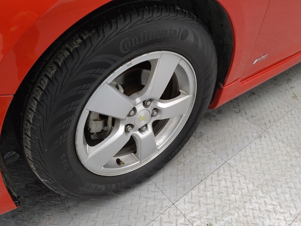 2016 Chevrolet Cruze in St. Louis, MO 63136 - 18105742 31