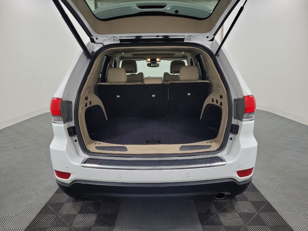 2018 Jeep Grand Cherokee in Pittsburgh, PA 15236 - 18105777 29