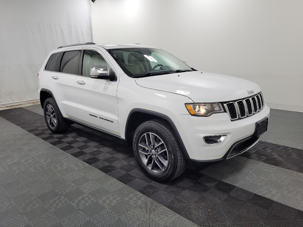 2018 Jeep Grand Cherokee in Pittsburgh, PA 15236 - 18105777 11