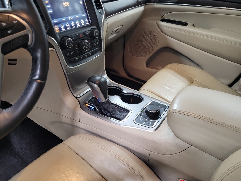 2018 Jeep Grand Cherokee in Pittsburgh, PA 15236 - 18105777 26